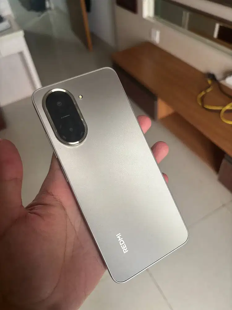 Xiaomi Redmi A5 Bekas (4GB+128GB) Bekas Gold