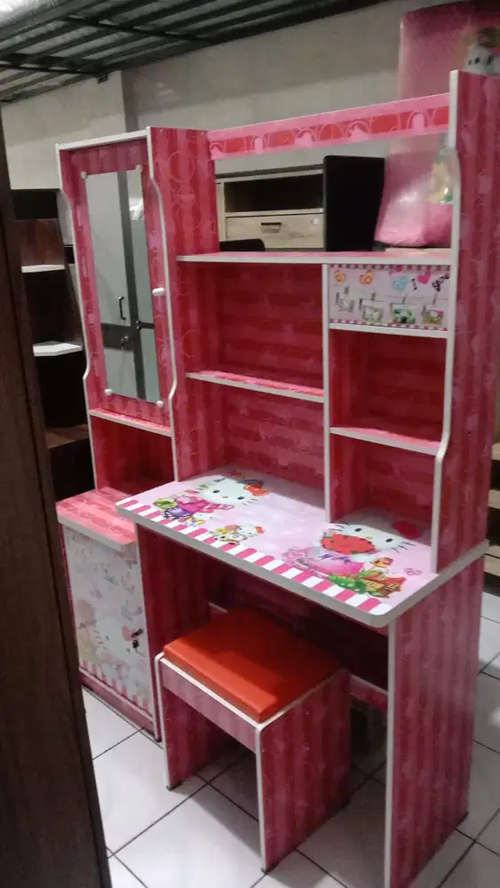 SALE MEJA BELAJAR ANAK