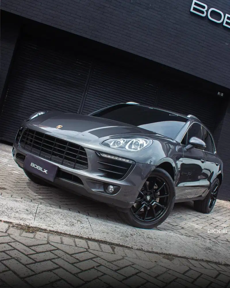 NIK 2016 Porsche Macan S 3.0 PDK Grey on Brown