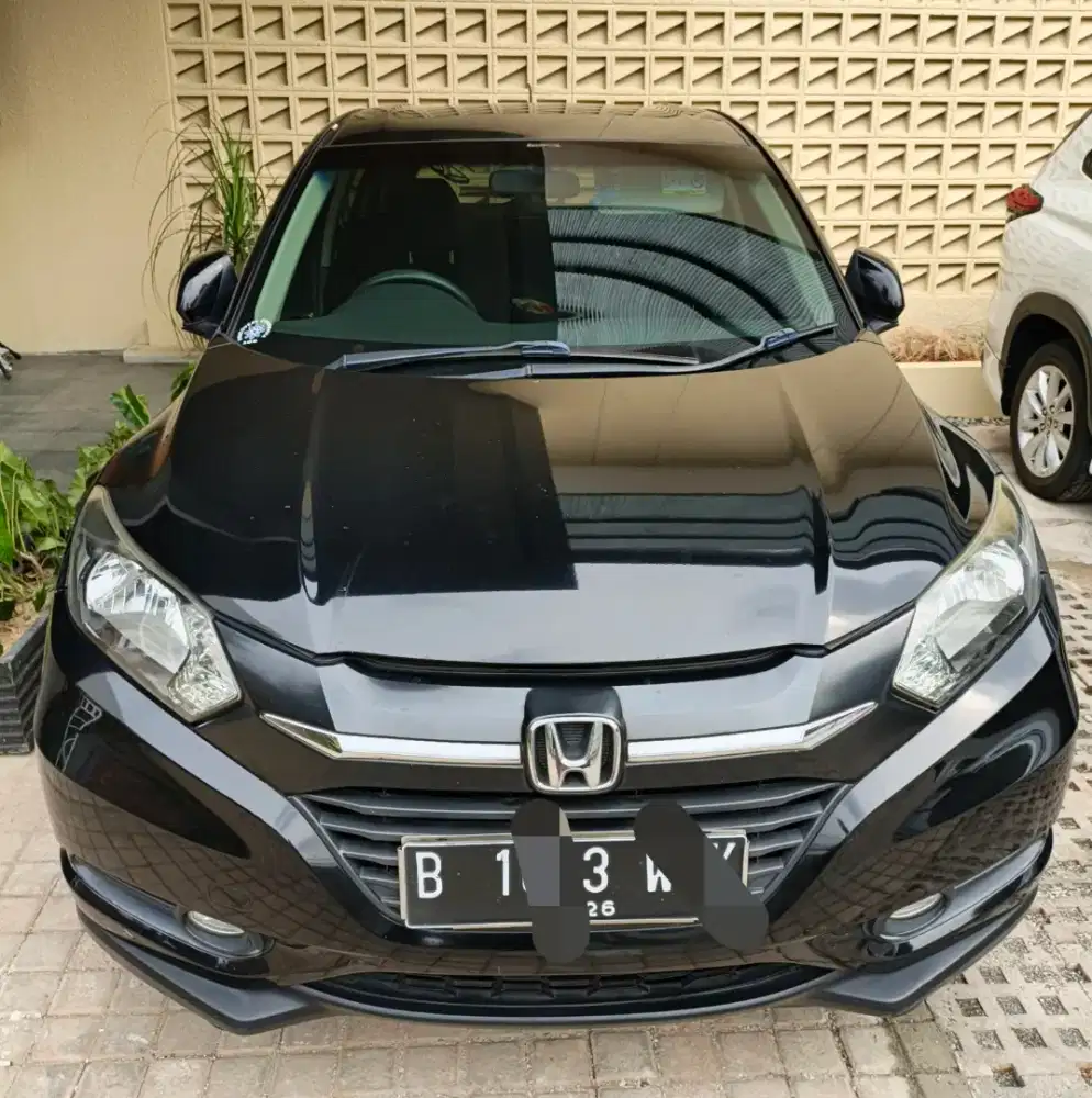 Honda HRV E 2016 auto tangan 1 dari baru hitam