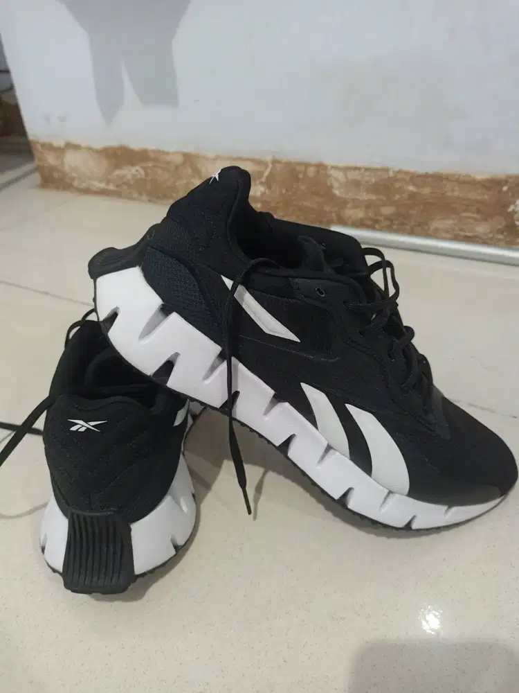 Dijual Reebok dan Tracce