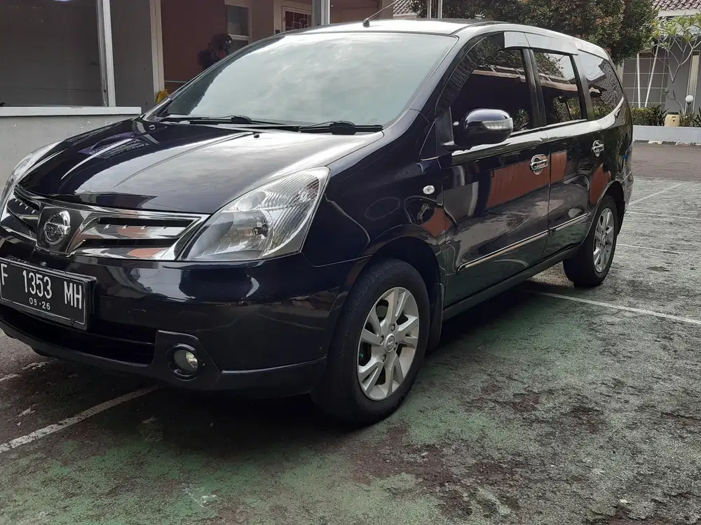 Nissan Grand livina 2011 Bensin