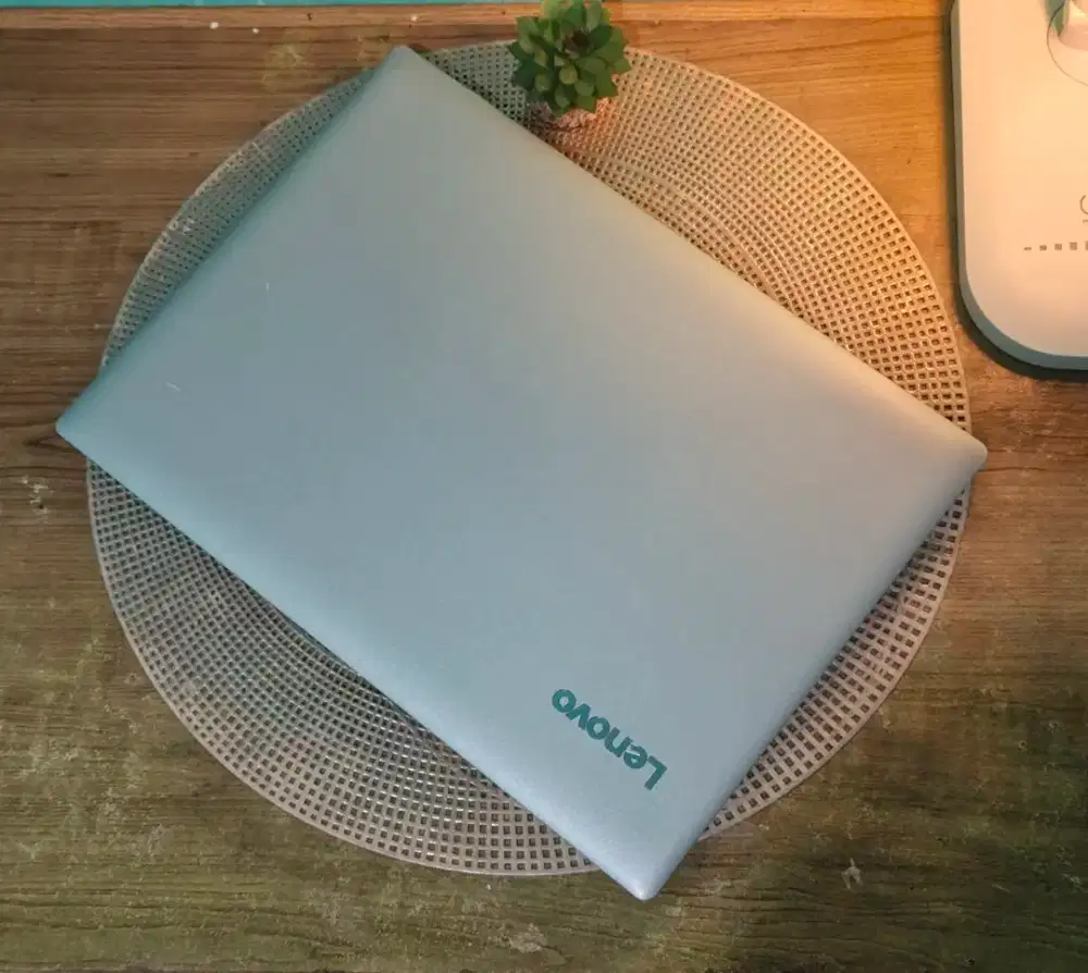 Lenovo Ideapad 320-14IKB Mulus Normal