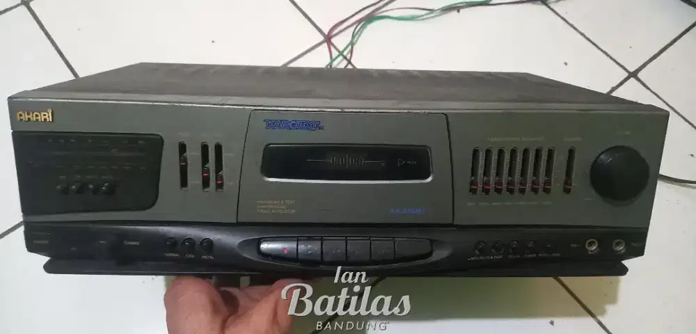 Tape deck Akari power amplifier