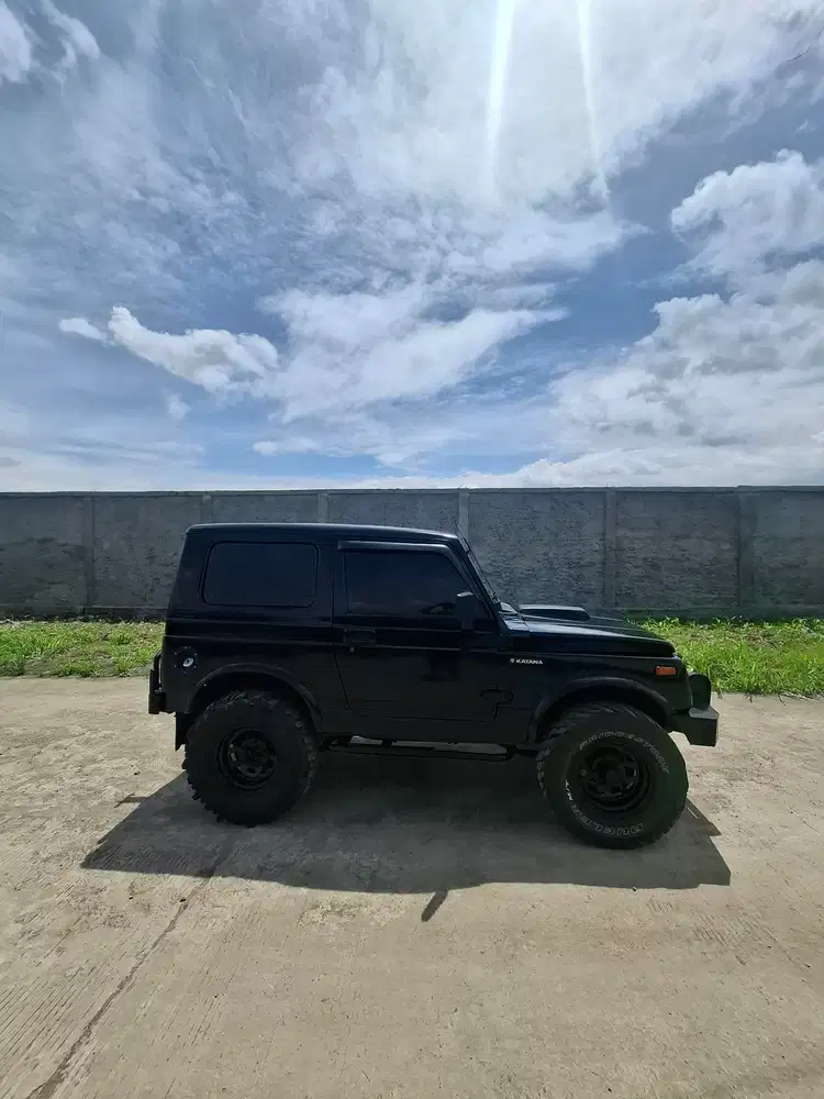 Suzuki Katana 1989 Bensin