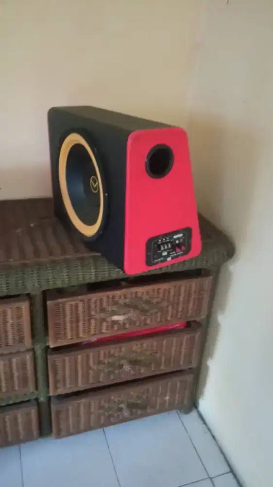Subwoofer activ