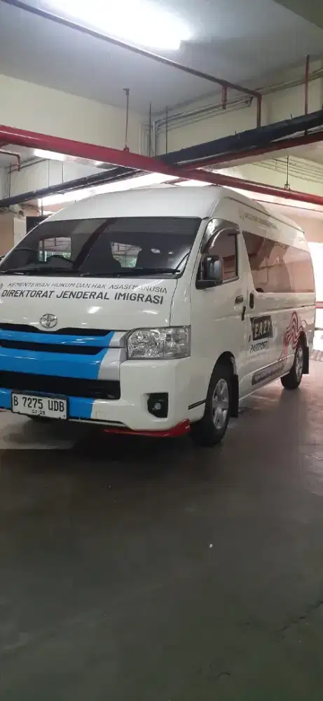 Toyota Hiace Commuter Diesel 2023 Kondisi Terawat – Bukan Bekas Travel