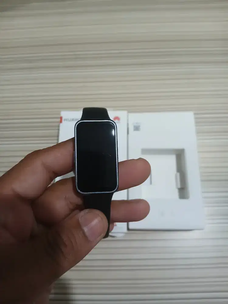 Huawei band 10 like new
