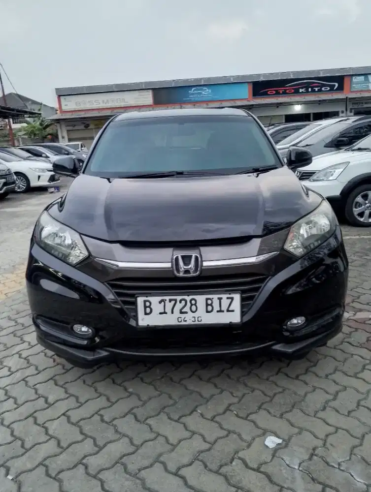 H. HRV E AT/ AUTOMATIC 2015 HITAM