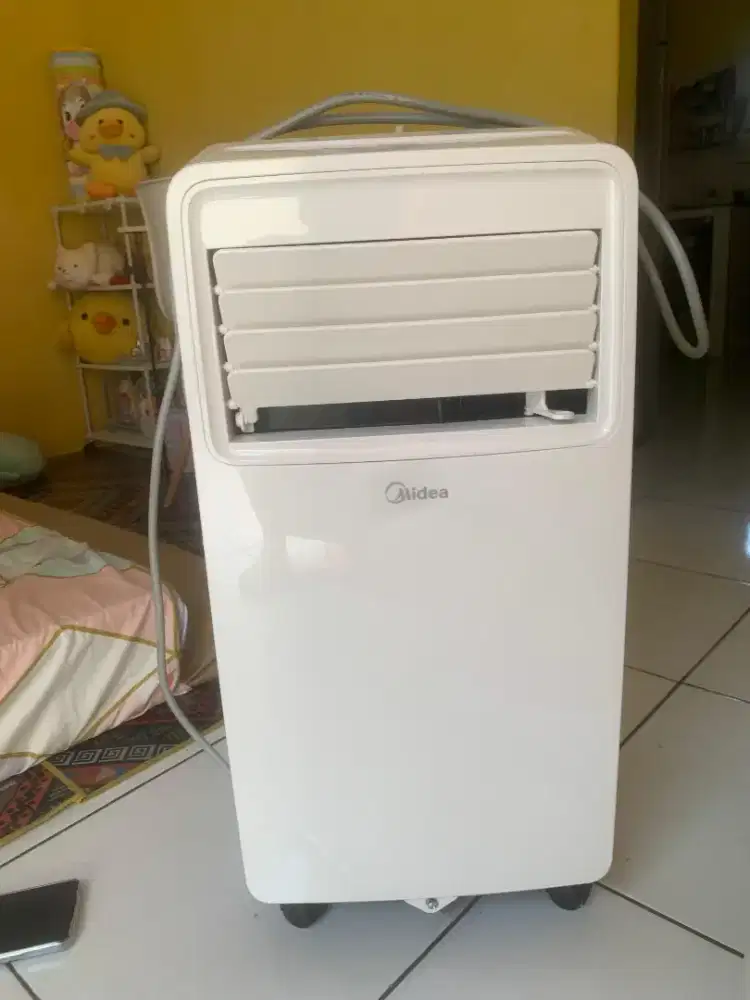 AC Portable MIDEA 1/2pk