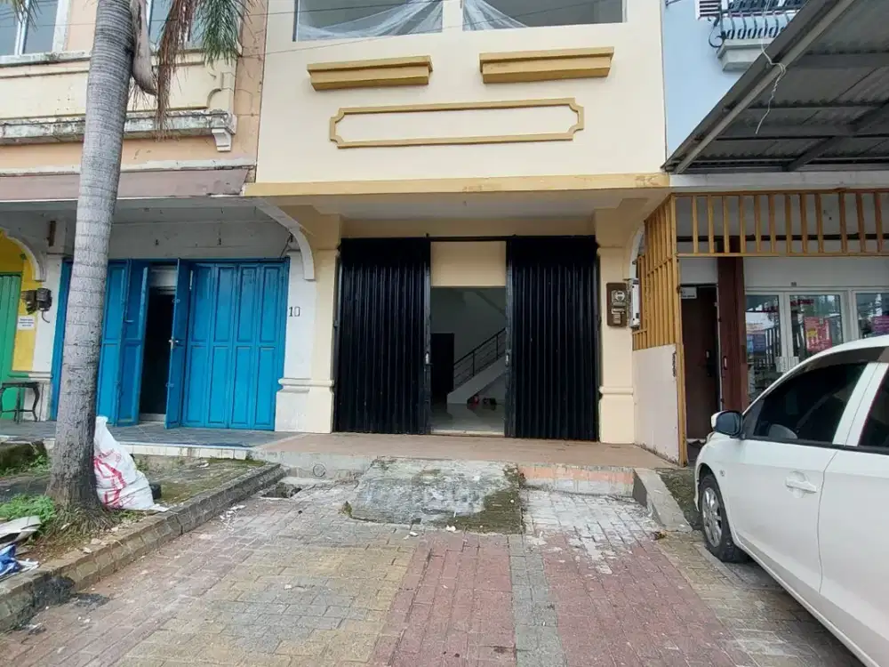 DIJUAL CEPAT dan MURAH  * RUKO SANTA MONICA GADING SERPONG  Lokasi strategis, dekat sekolah tarakanita dan sudah ramai