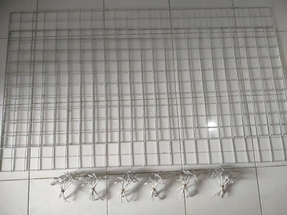 Kawat & Gantungan Ram