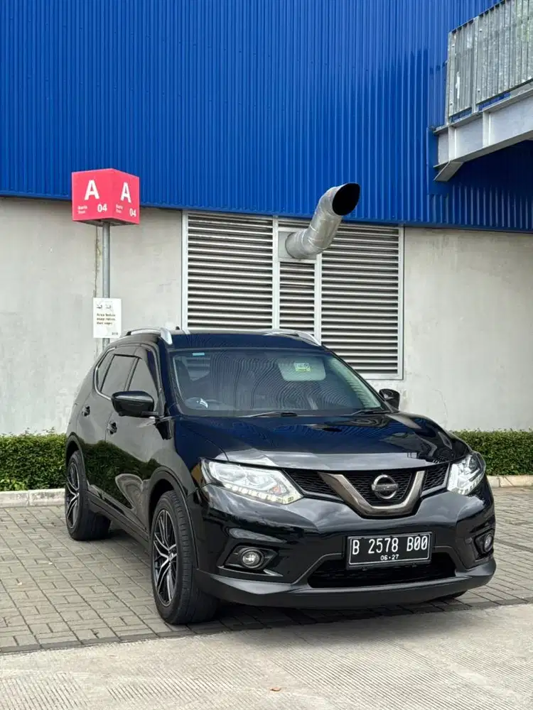 Nissan X-Trail 2.5 T32 AT 2017 Hitam Mulus