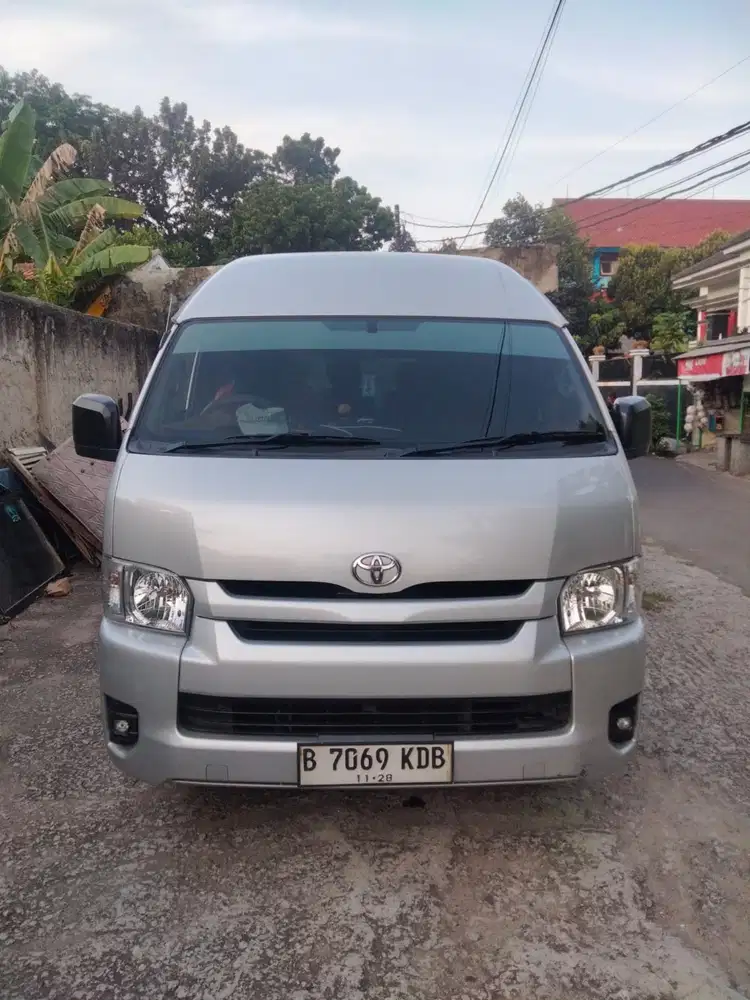 Toyota Hiace 2023 Diesel