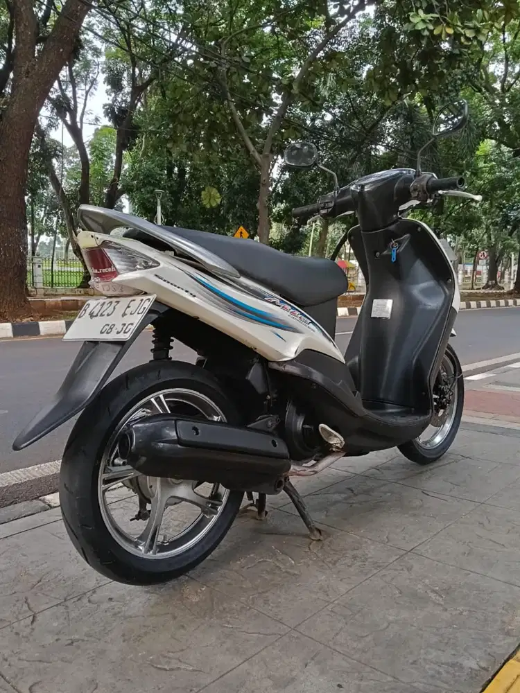 DIJUAL CASH YAMAHA MIO SPORTY THN 2007 PAJAK IDUP SIAP PAKAI