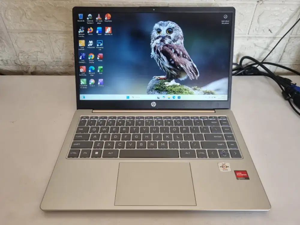 Laptop HP 14 TPN-I141