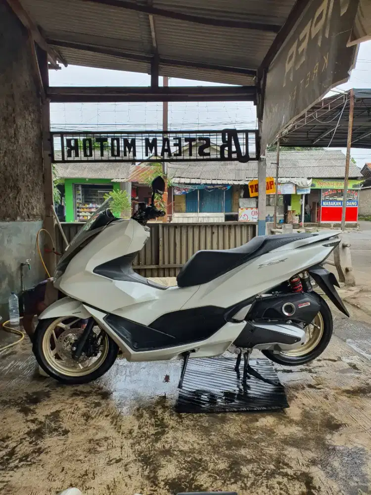 Honda PCX 160 Tahun 2022 Modifikasi