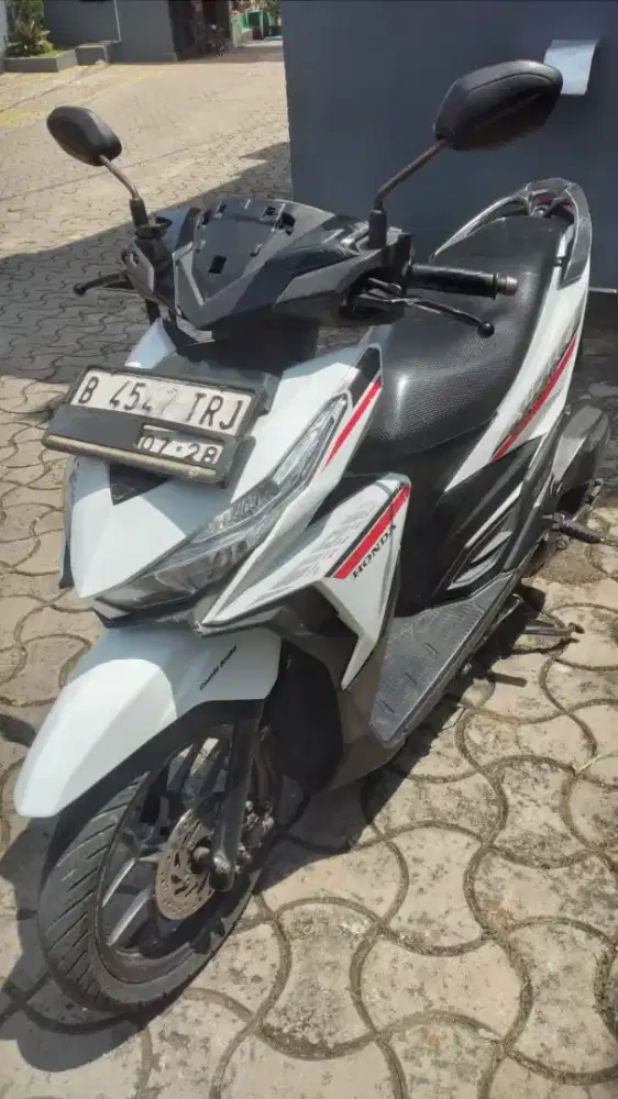 Dijual Honda Vario LED 125 CC ORIGINAL