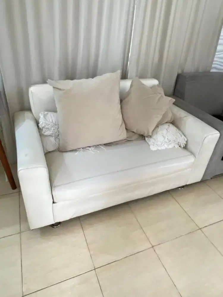 Sofa kursi 2 seater dan 1 seater bahan kulit dan kain