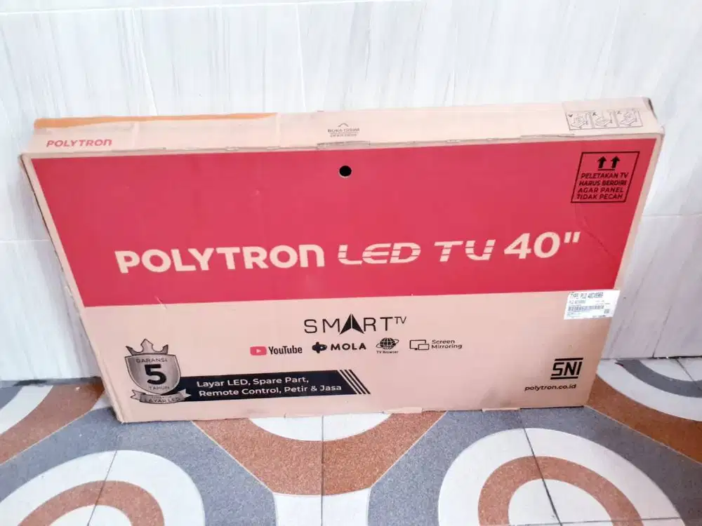 TV LED SMART POLYTRON 40IN DIGITAL TV YOUTUBE SEGEL MULUS SEPERTI BARU