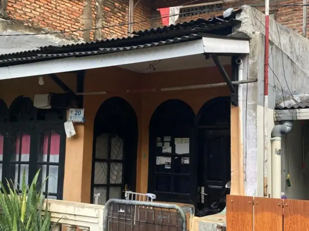 Dijual rumah 2 lantai di Cipinang Melayu