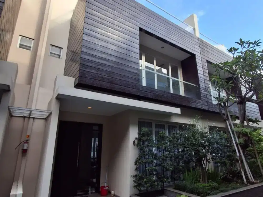 Dijual Rumah Dalam Townhouse Kemang Jakarta Selatan