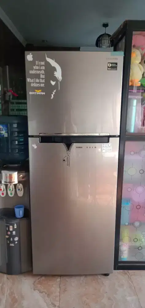 Kulkas 2 pintu, merk Samsung.