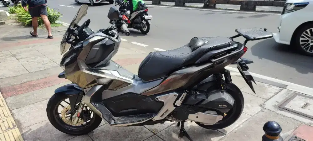 Honda ADV 150 jual cepat