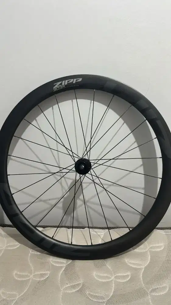 Wheel set zipp disc brike