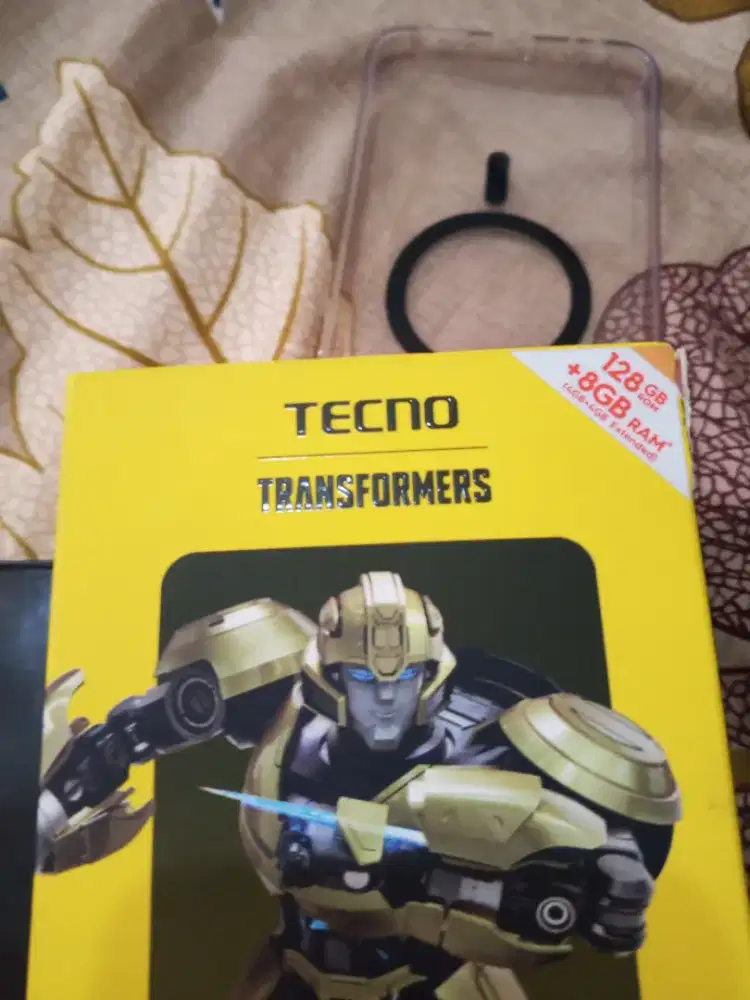 Di jual hp Tecno spark go1 mulus baru pemakaian 2, bulan pakaian cewek