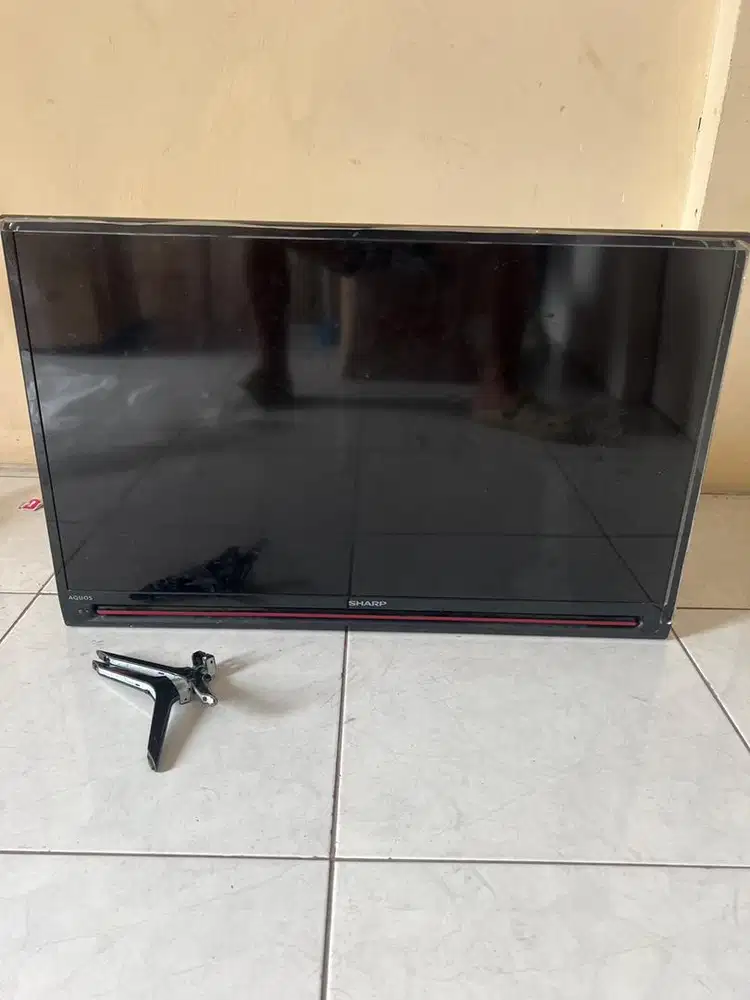 Tv led sharp aquos 32inc