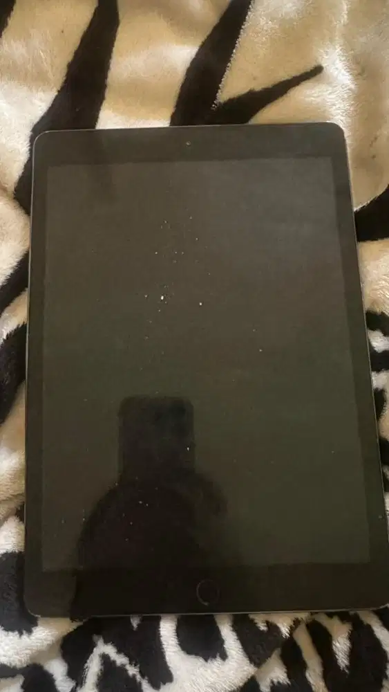 DIJUAL IPAD 8 32GB