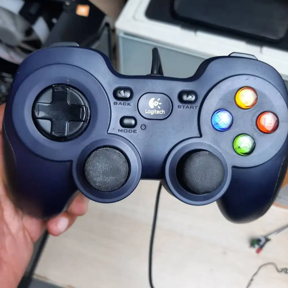 Gamepad Logitech F310 Logitech F310 Gamepad USB Bekas