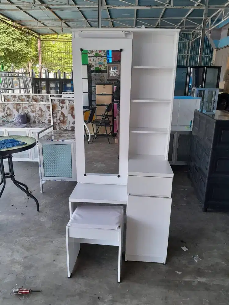 SALE MEJA RIAS HIJAB