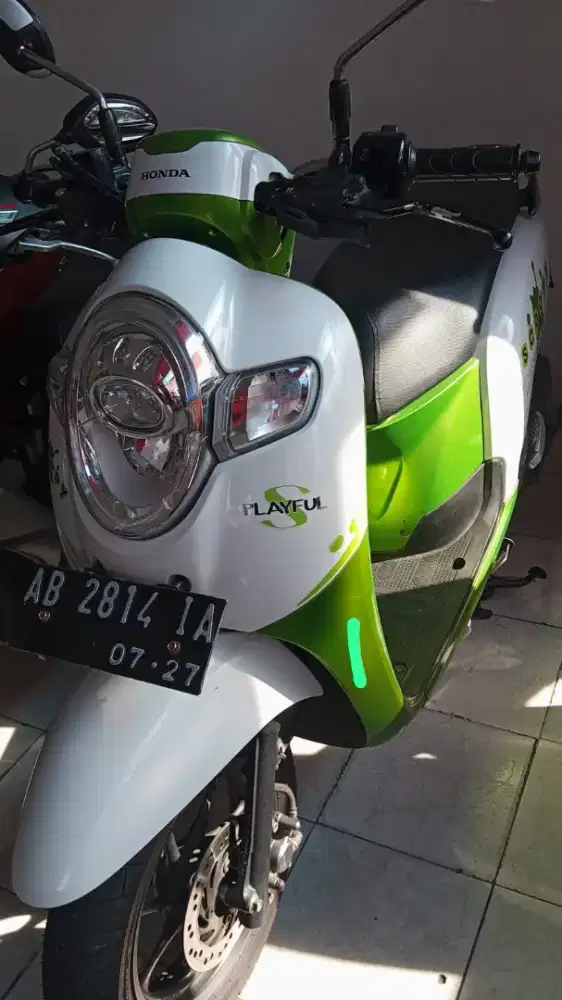 Scoopy new 2017 hijau putih gbm