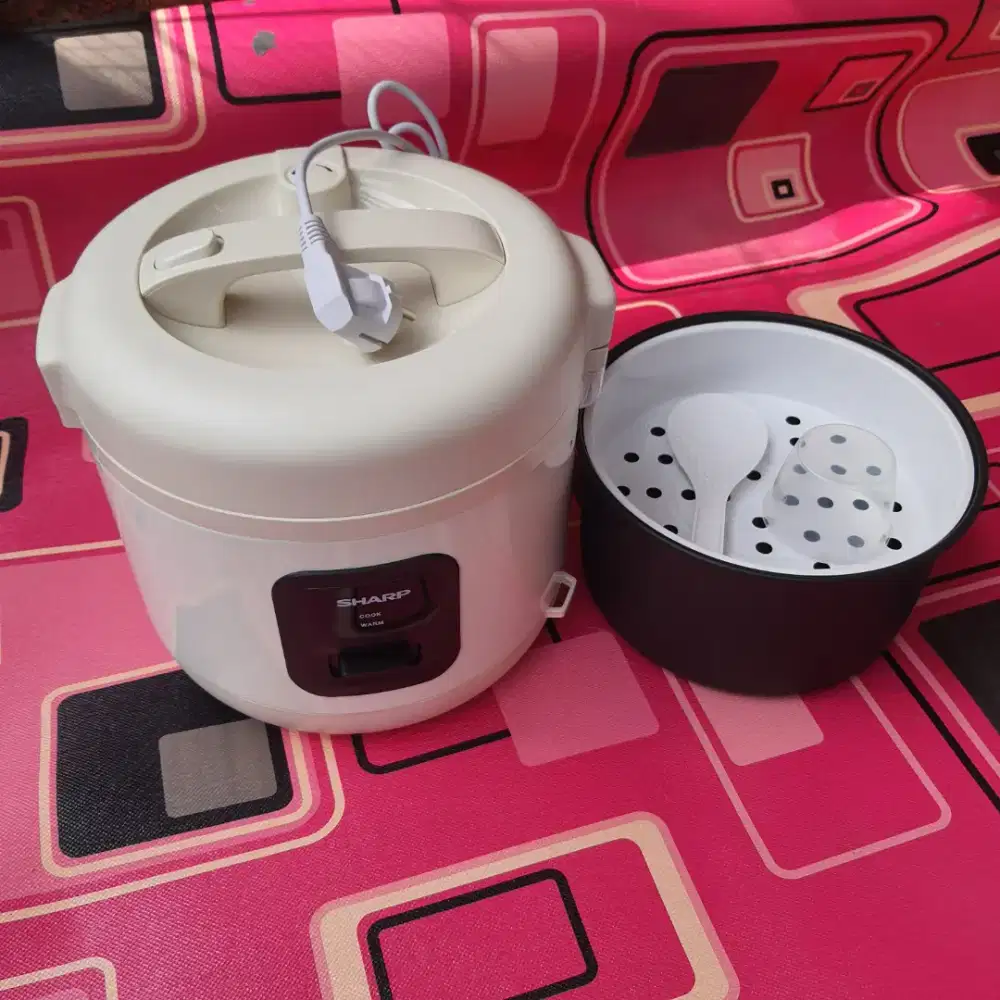 RICE COOKER SHARP BARU (Belum Pernah Colok Listrik apalagi Dipakai)