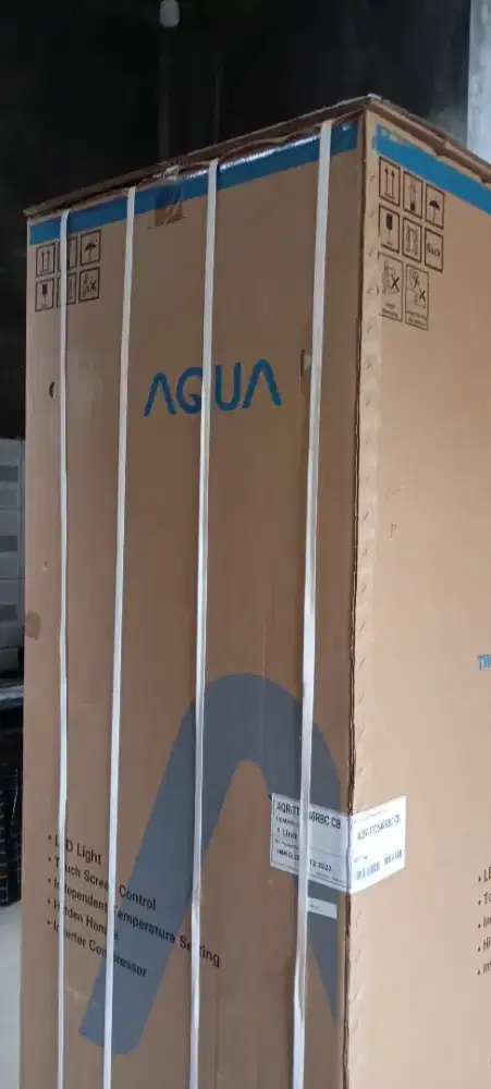 Jual Kulkas Merek AQUA Multidoor [4 Pintu]
