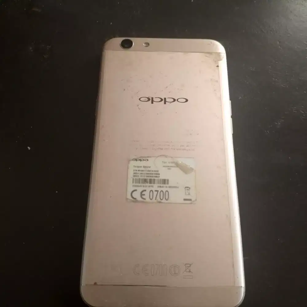 Oppo F1S Ram 3/32 GB octacore