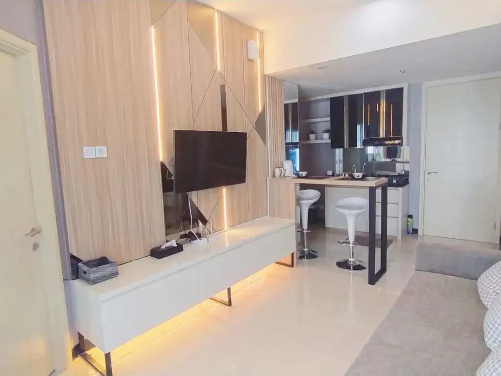 Di Jual / Sewa Apartement Amor, Pakuwon City Mall, 2BR corner Furnished termurah
