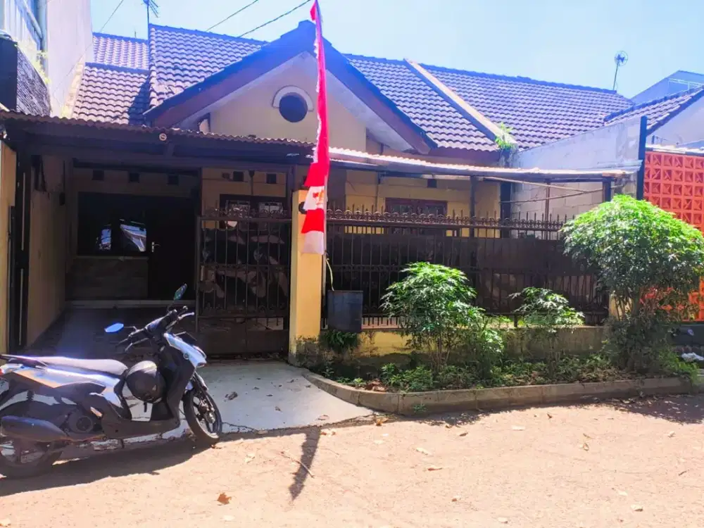 Jual rumah murah posisi strategis belakang Griya Arcamanik