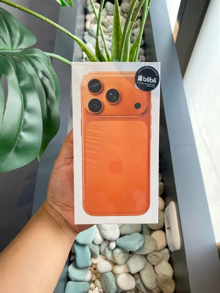 Iphone 17 Pro Warna Cosmic Orange 256GB New