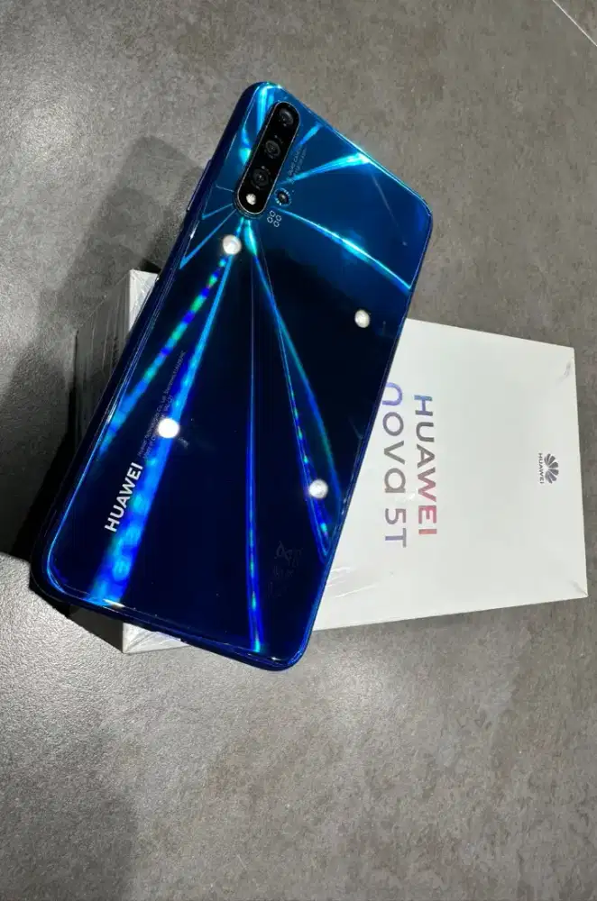 Huawei nova 5T ram 8/128gb