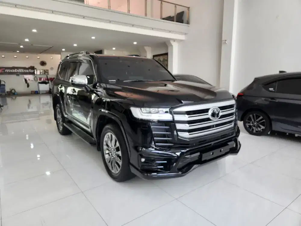 Land Cruiser 300 VX-R 4x4 ATPM 2023 km16rb