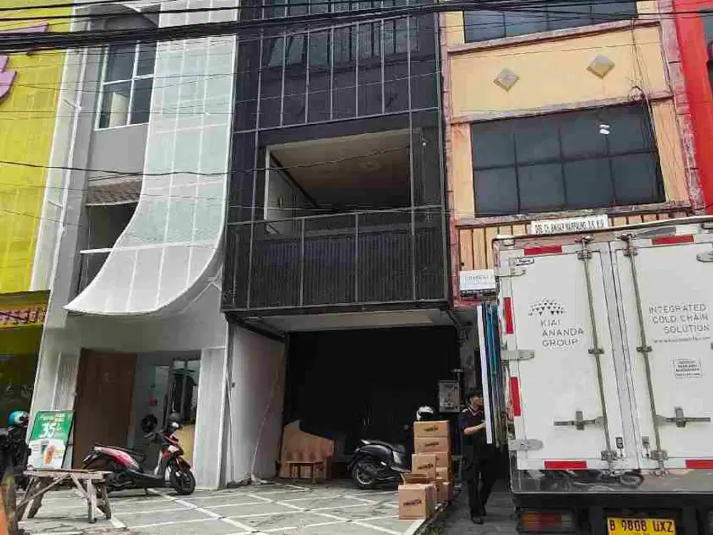 RUKO PREMIUM DI JANTUNG BISNIS TEBET  - SIAP UNTUK USAHA ANDA!