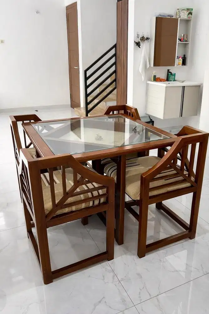 Meja Makan Kayu Kaca 4 Kursi | Kokoh & Elegan | Bekasi