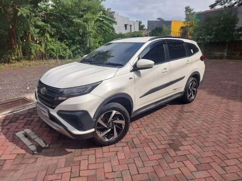DP MURAH Rush 1.5 TRD Sportivo Bensin Matic 2019 Putih RZ
