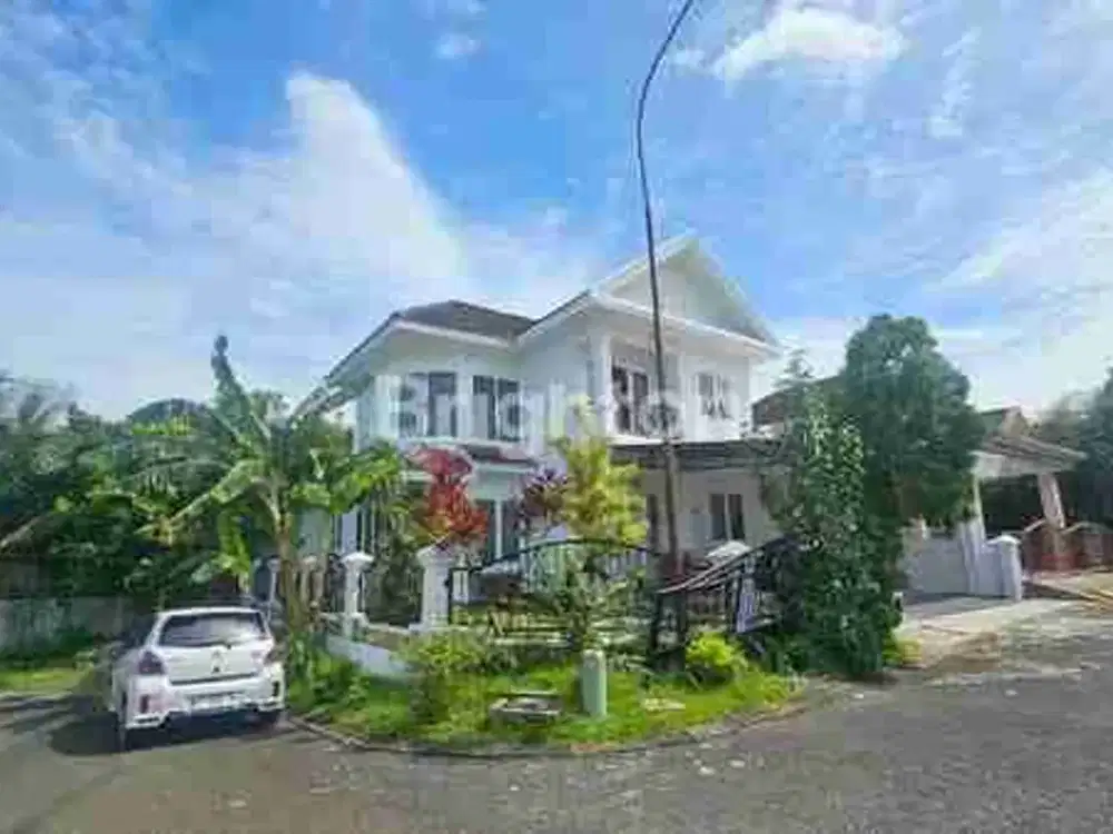 rumah cantik posisi hoek di cluster favorite di balikpapan baru