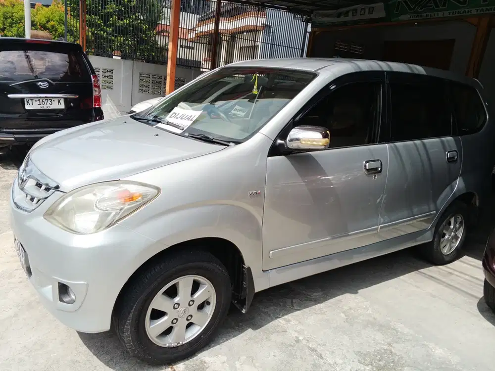 Toyota Avanza 2011 Bensin