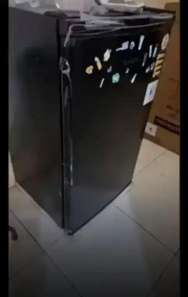 Kulkas bekas untuk anak kos