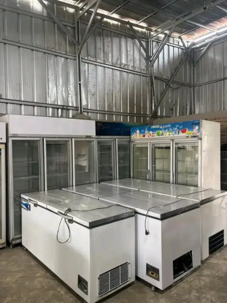 Showcase display dan frezeer box